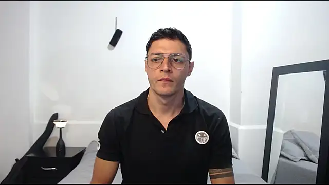 Frank Millers online show from April 19, 11:18 pm