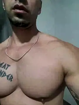 Snapshot of badbrown chatting on March 20, 10:29 pm badbrown online show from March 20, 10:29 pm