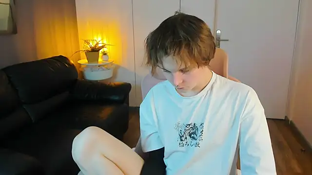 DemianEnglen online show from April 8, 3:43 pm