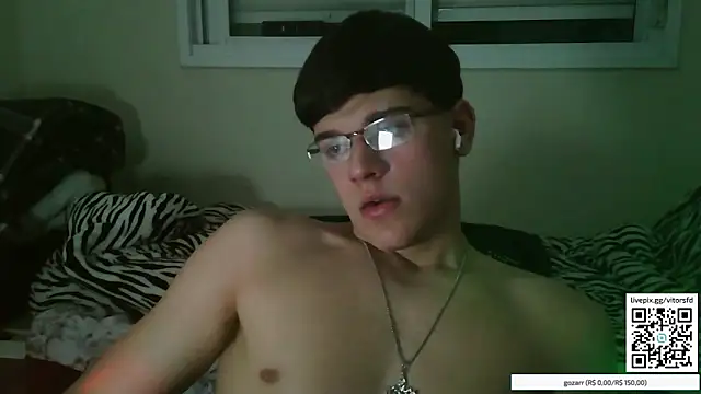 Snapshot of vitorsafado19 chatting on October 16, 2:08 am vitorsafado19 online show from October 16, 2:08 am