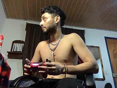 Nooneisthis online show from April 22, 5:46 am