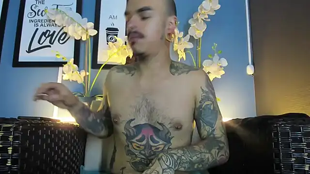 Snapshot of kaletattoo chatting on September 15, 11:55 am kaletattoo online show from September 15, 11:55 am