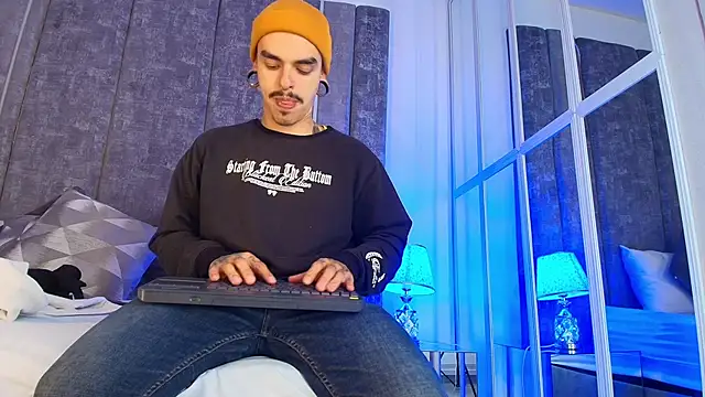 kaletattoo online show from May 2, 11:29 pm