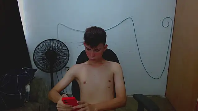 Alexxx lov online show from April 8, 1:20 pm