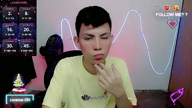 Alexxx lov online show from December 17, 2:02 pm