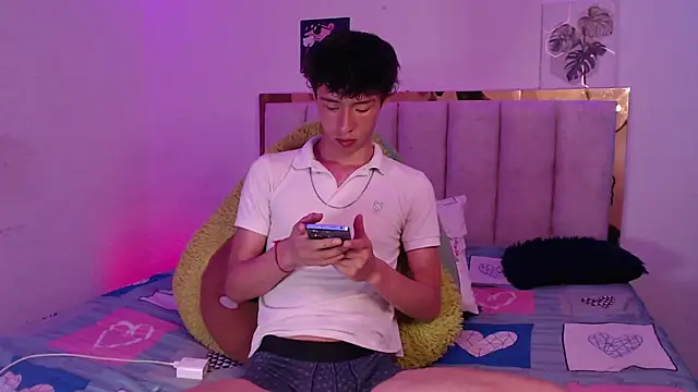 Juanmres online show from May 11, 8:50 pm