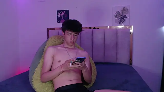 Juanmres online show from May 14, 7:01 pm