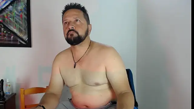 Snapshot of Daniel_08_8 chatting on March 8, 3:54 pm Daniel 08 8 online show from March 8, 3:54 pm