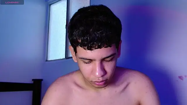 Santiago-Thompson online show from February 19, 7:43 pm