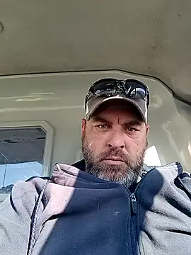 Snapshot of thickdaddy2982 chatting on February 18, 1:22 pm thickdaddy2982 online show from February 18, 1:22 pm