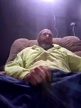 Snapshot of thickdaddy2982 chatting on February 15, 10:00 am thickdaddy2982 online show from February 15, 10:00 am
