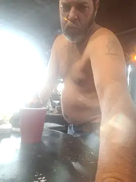 Snapshot of thickdaddy2982 chatting on February 24, 10:14 pm thickdaddy2982 online show from February 24, 10:14 pm