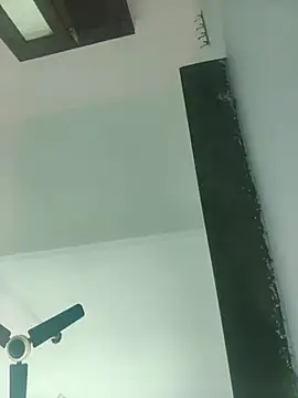 xmanrawan2 online show from March 11, 3:46 am