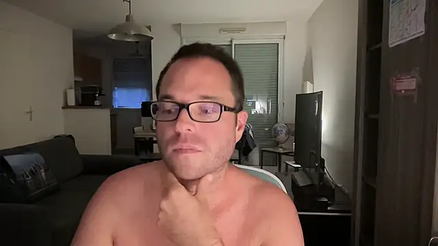 Snapshot of Funnyjul31 chatting on September 15, 6:09 pm Funnyjul31 online show from September 15, 6:09 pm