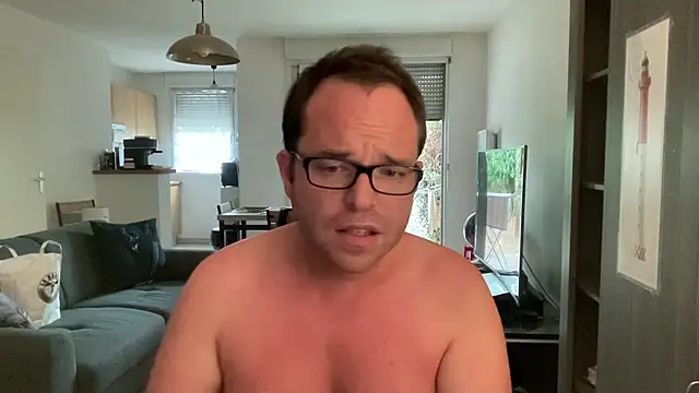 Funnyjul31 online show from June 28, 4:57 pm