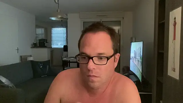 Funnyjul31 online show from June 18, 4:12 pm