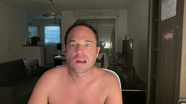 Snapshot of Funnyjul31 chatting on September 19, 3:56 pm Funnyjul31 online show from September 19, 3:56 pm