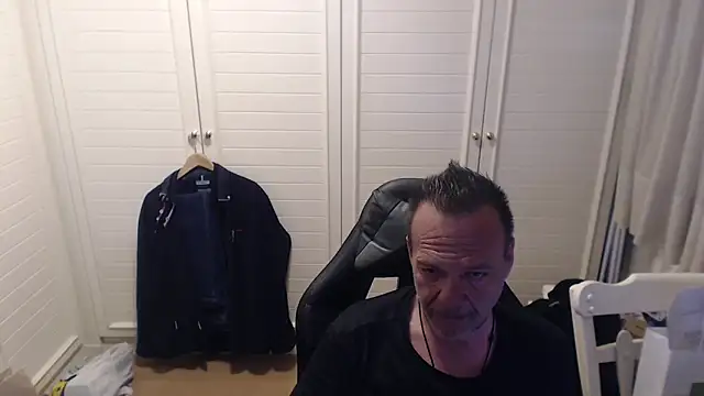 Dimitrios30 online show from March 7, 2:15 pm