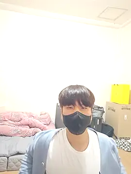 Tyyyggjju online show from October 20, 11:19 pm