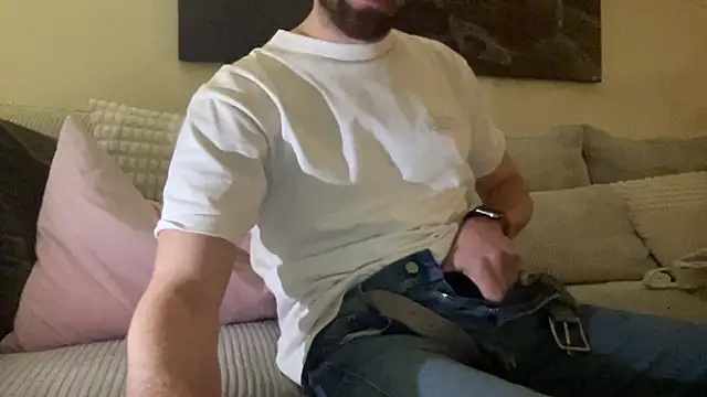 bullyboyy online show from October 25, 5:03 pm