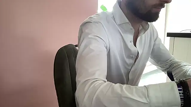 bullyboyy online show from April 3, 12:24 pm