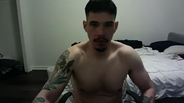 Snapshot of NicaBOi chatting on March 10, 11:12 am NicaBOi online show from March 10, 11:12 am