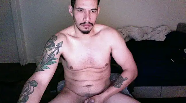 Snapshot of NicaBOi chatting on January 27, 2:46 pm NicaBOi online show from January 27, 2:46 pm