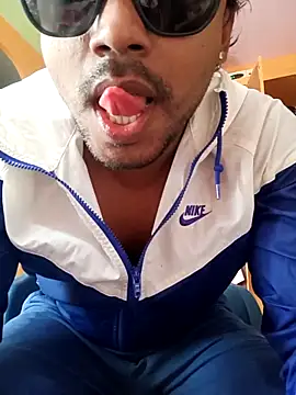 bigcock thick online show from April 29, 2:38 am