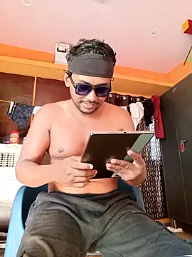 Snapshot of bigcock_thick chatting on October 22, 2:59 am bigcock thick online show from October 22, 2:59 am