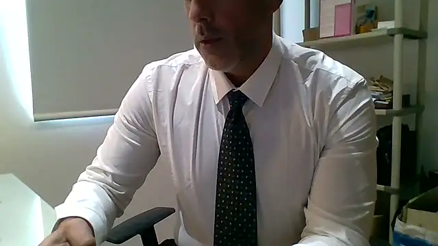 66MA69 online show from March 25, 4:33 pm