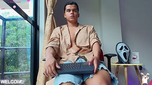 Snapshot of Dwayne_Brown chatting on October 23, 1:25 pm Dwayne Brown online show from October 23, 1:25 pm