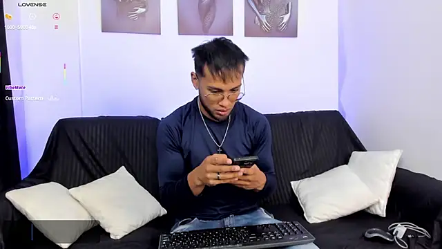 Max Conor1 online show from February 18, 12:58 pm