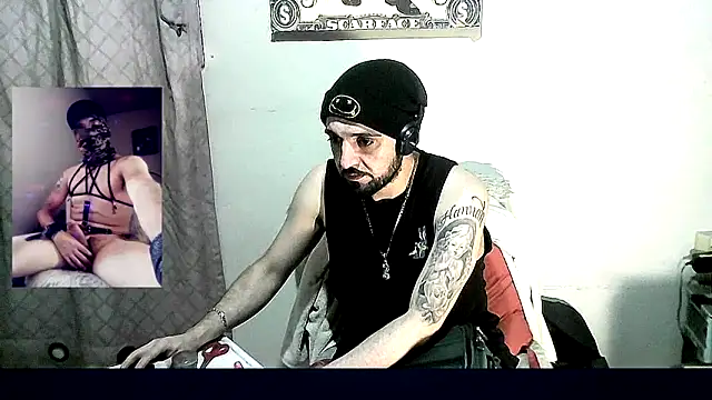 oliverfrommexico online show from February 6, 10:15 am