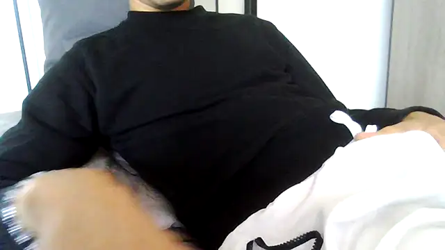 tommyboyteen online show from November 9, 1:04 pm