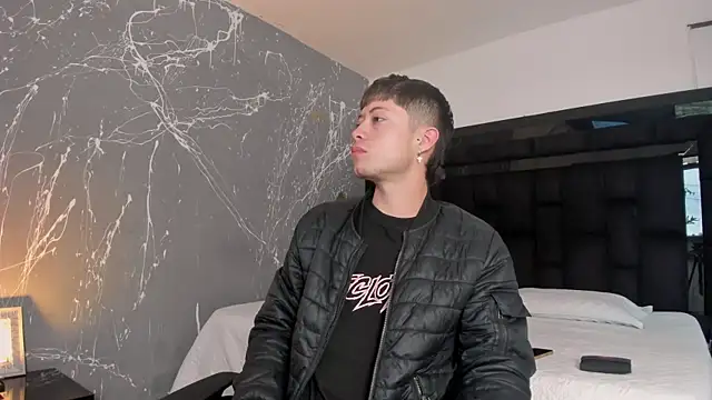 marcuscollins1  online show from October 21, 12:41 pm