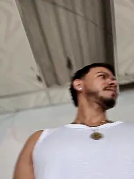 Snapshot of Niick01_ chatting on October 17, 3:16 pm Niick01 online show from October 17, 3:16 pm