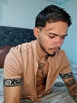 Snapshot of Niick01_ chatting on November 2, 12:37 am Niick01 online show from November 2, 12:37 am