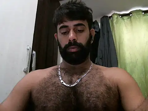 Snapshot of indianhairybull chatting on March 3, 4:23 am indianhairybull online show from March 3, 4:23 am