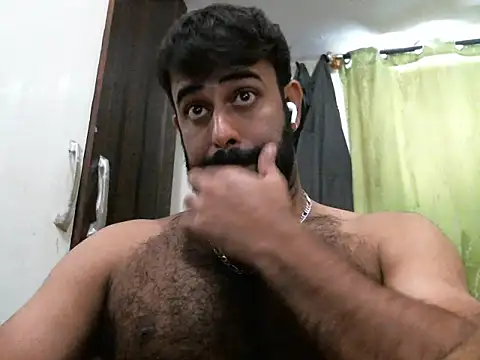 Snapshot of indianhairybull chatting on October 3, 4:50 am indianhairybull online show from October 3, 4:50 am