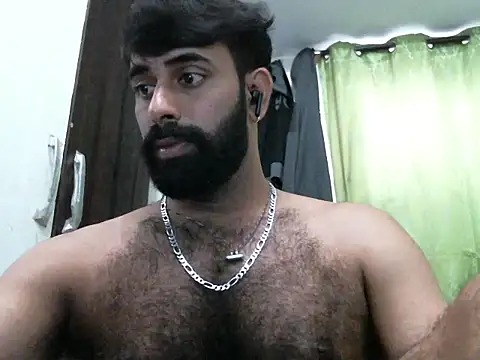 Snapshot of indianhairybull chatting on March 16, 4:30 am indianhairybull online show from March 16, 4:30 am