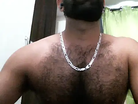 Snapshot of indianhairybull chatting on February 16, 5:04 am indianhairybull online show from February 16, 5:04 am