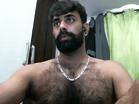 Snapshot of indianhairybull chatting on February 12, 4:12 am indianhairybull online show from February 12, 4:12 am