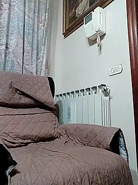 Snapshot of NAvoglia chatting on October 30, 9:38 pm NAvoglia online show from October 30, 9:38 pm