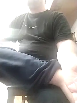 Snapshot of NAvoglia chatting on March 1, 2:13 pm NAvoglia online show from March 1, 2:13 pm