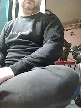 Snapshot of NAvoglia chatting on March 2, 4:58 pm NAvoglia online show from March 2, 4:58 pm