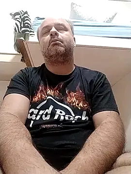 Snapshot of NAvoglia chatting on October 17, 6:12 pm NAvoglia online show from October 17, 6:12 pm