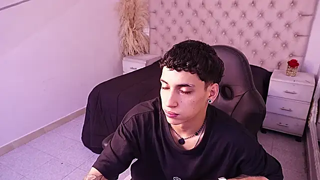 JhoanLeandro online show from April 29, 6:40 am