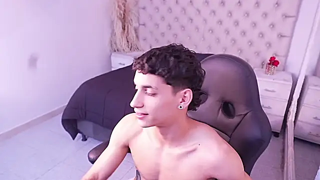 JhoanLeandro online show from May 3, 9:01 am