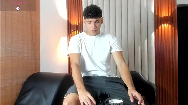 Snapshot of Justin_mack chatting on October 4, 1:16 pm Justin mack online show from October 4, 1:16 pm