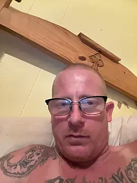 Snapshot of ClimbedCaelum chatting on October 11, 7:23 am ClimbedCaelum online show from October 11, 7:23 am